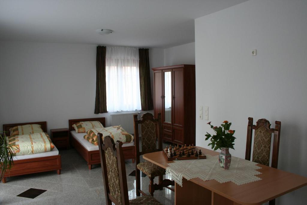 Pensjonacik Graven Apartment Nidzica Ruang foto